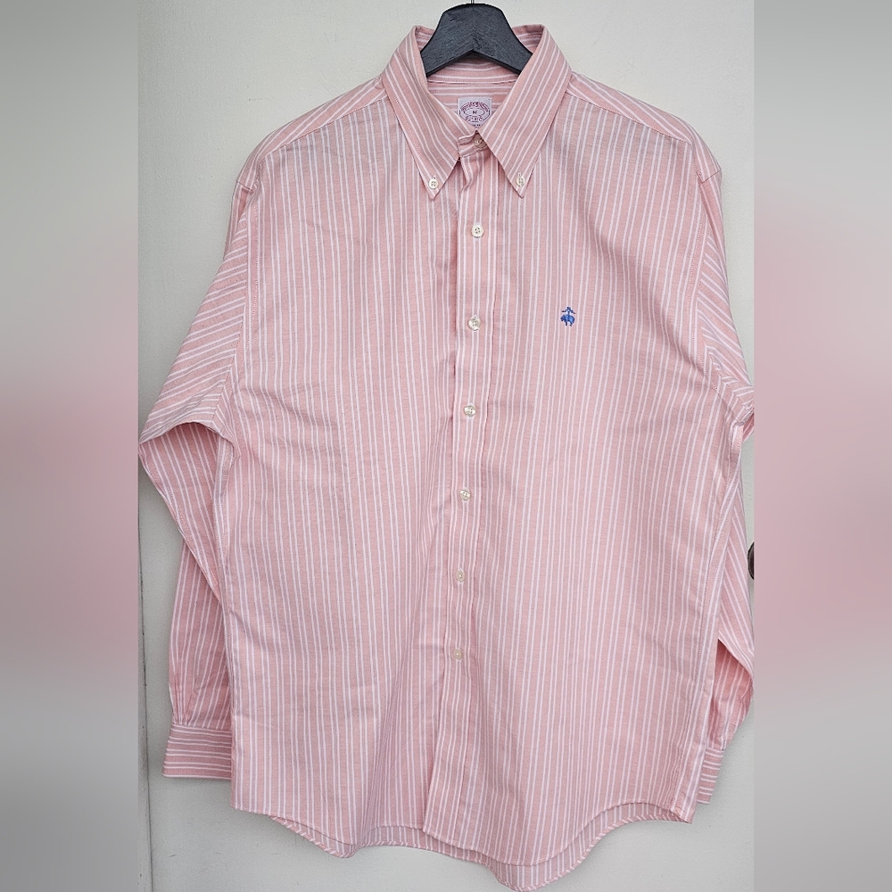 NWOT-Brooks Brothers Pink and White Casual Button Down Shirt with Stripes.M